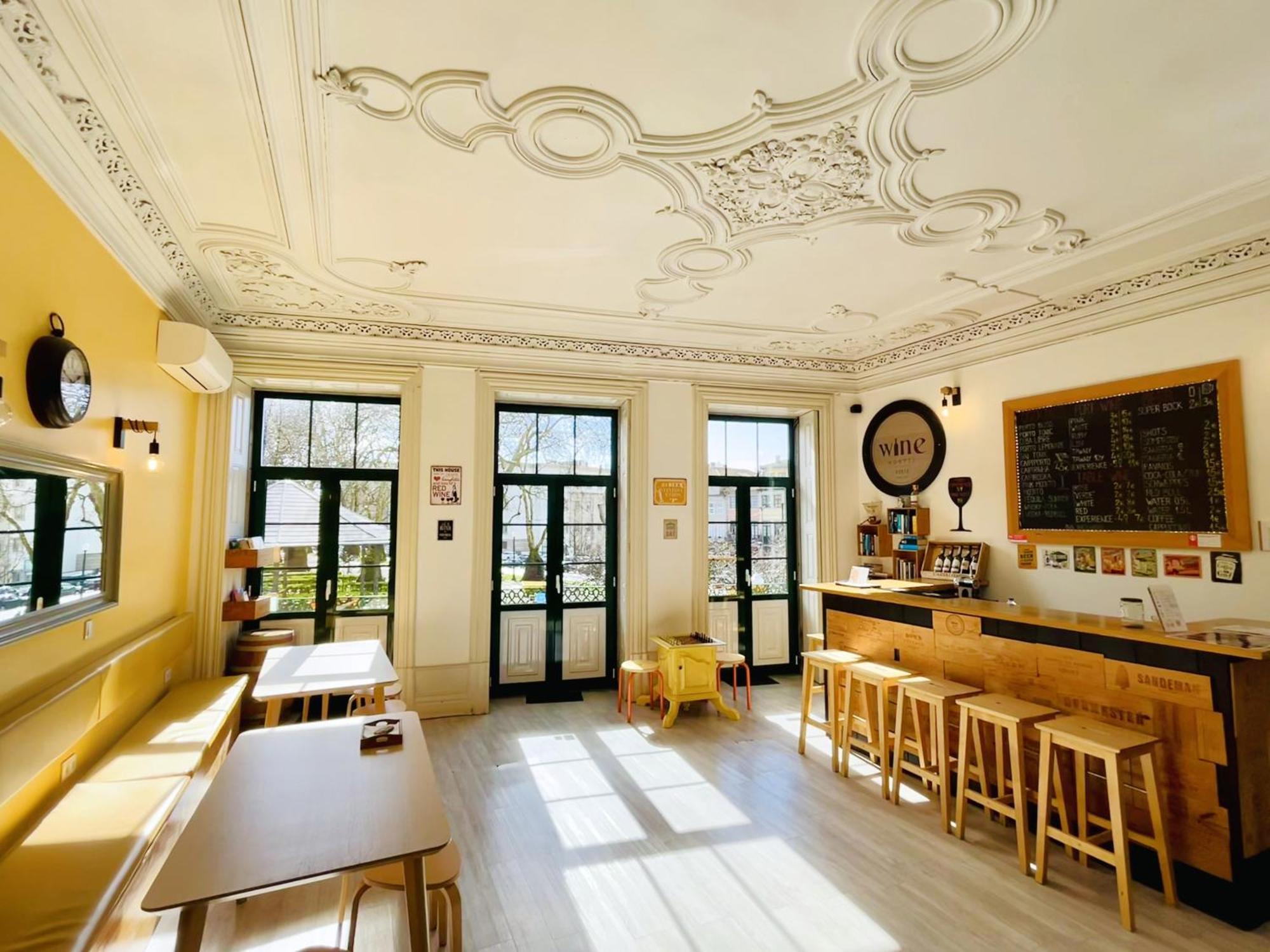 Wine Albergue *